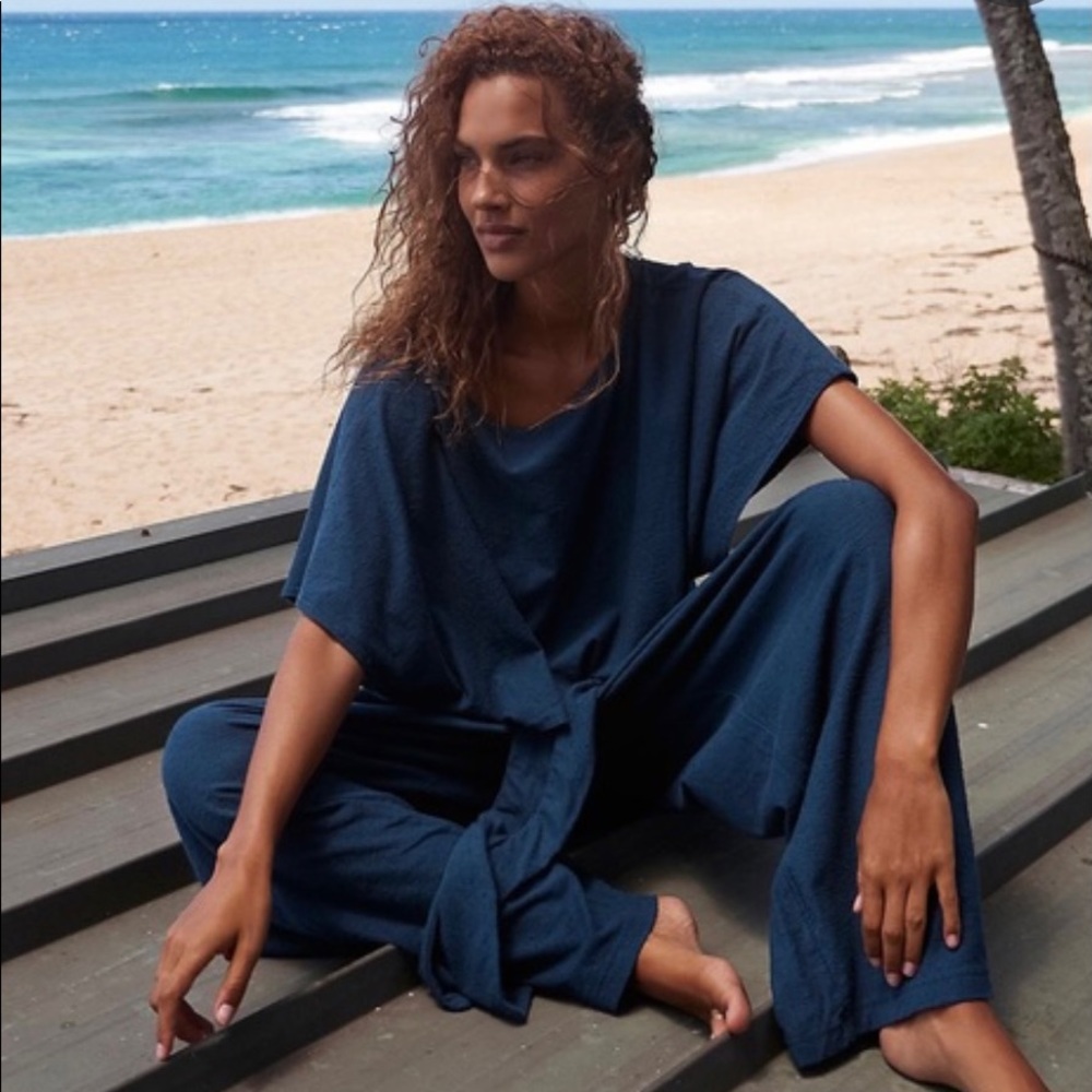 Free People Get Away Set in Navy